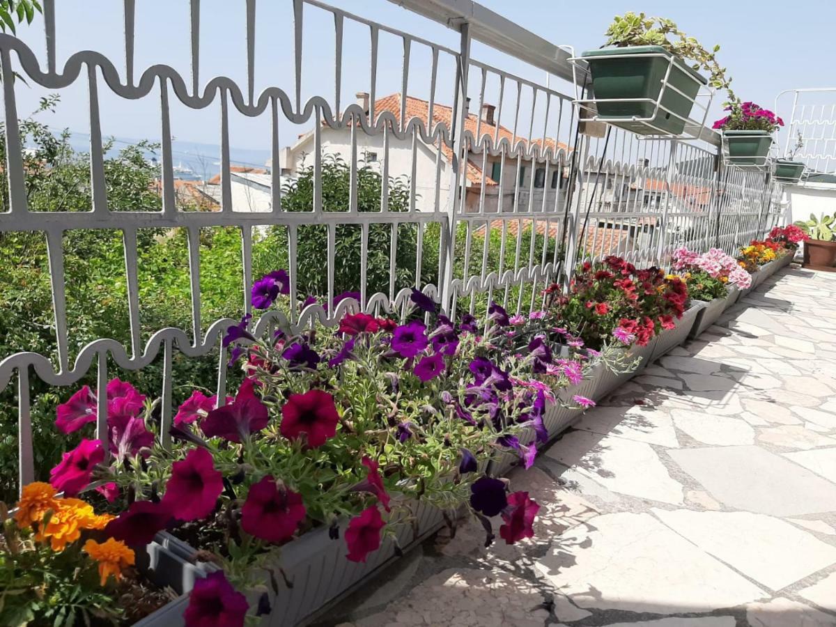 Apartments Bruno Сплит Экстерьер фото